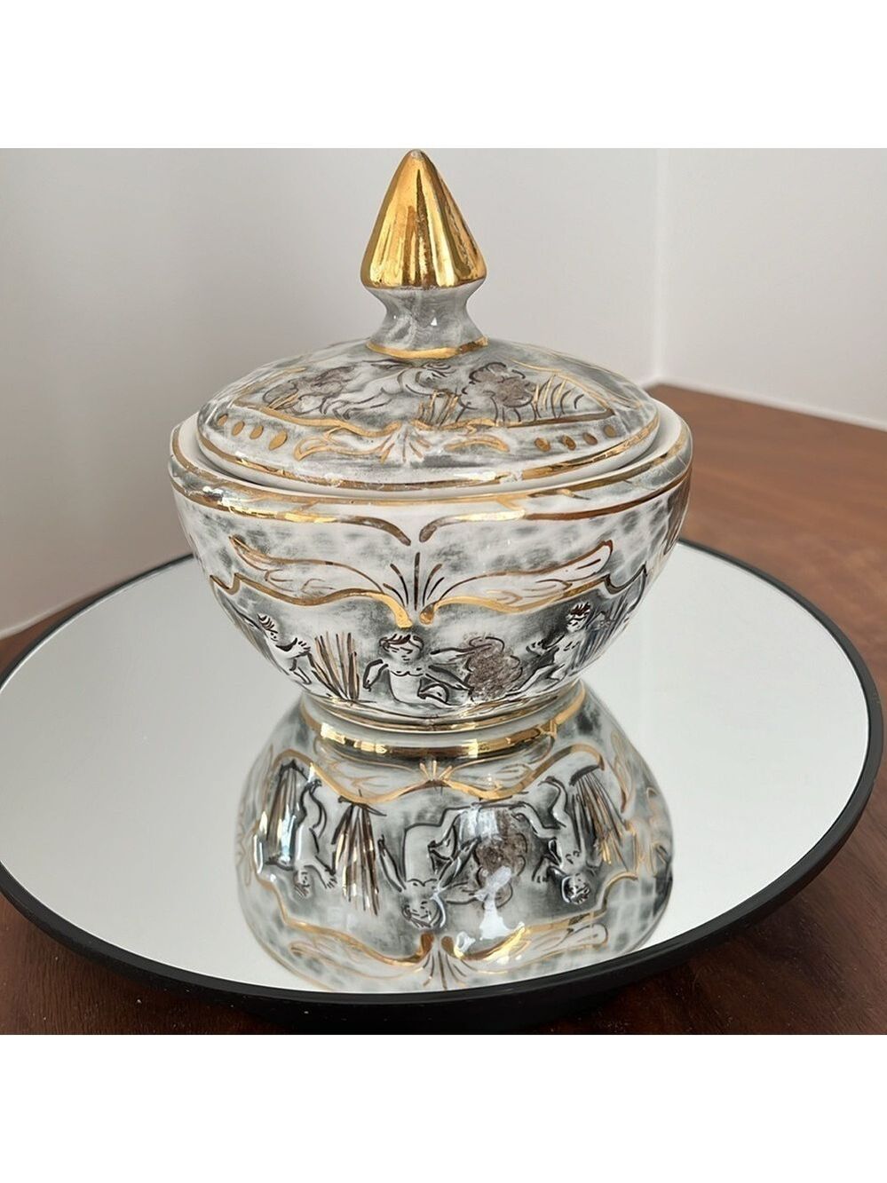 VINTAGE Pereiras Valado Porcelain Covered Oval Dish Cherubs Gold Trim Portugal